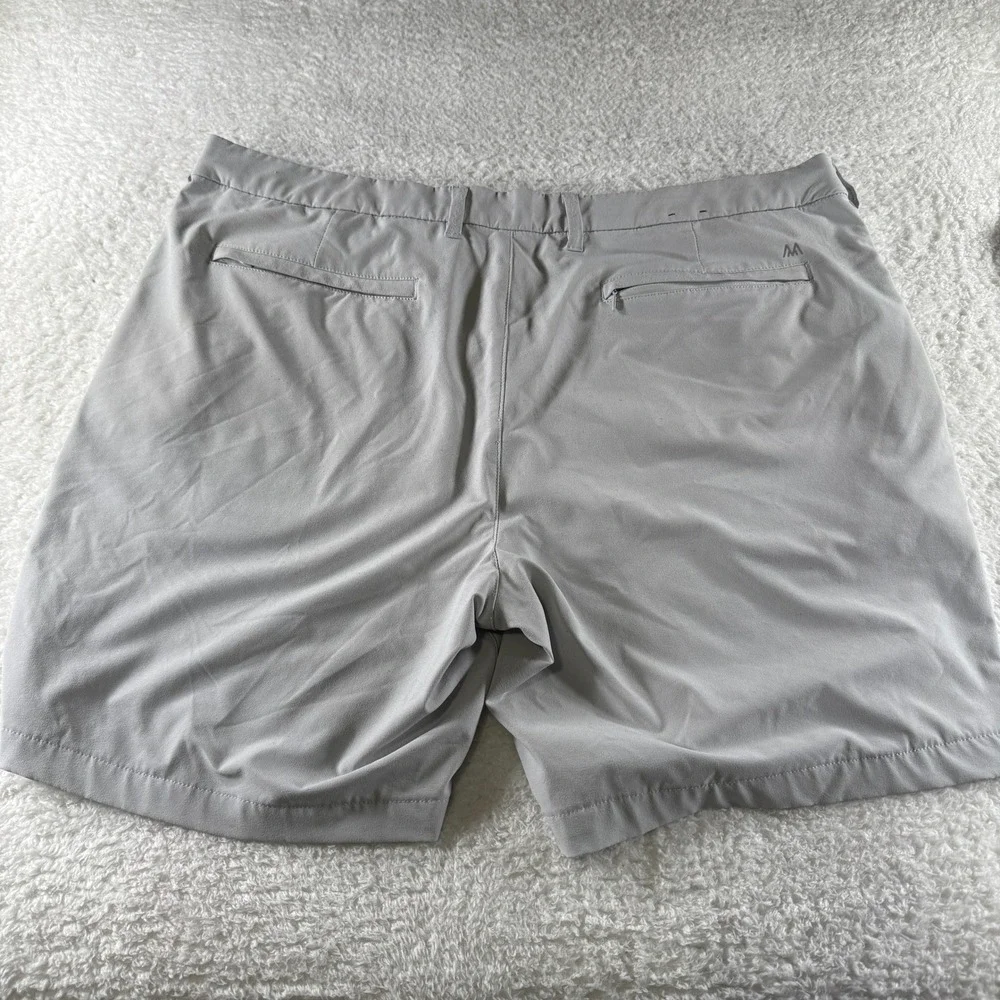 MIZZEN + MAIN‎ Helmsman Golf Shorts Men's Size 40 x 8